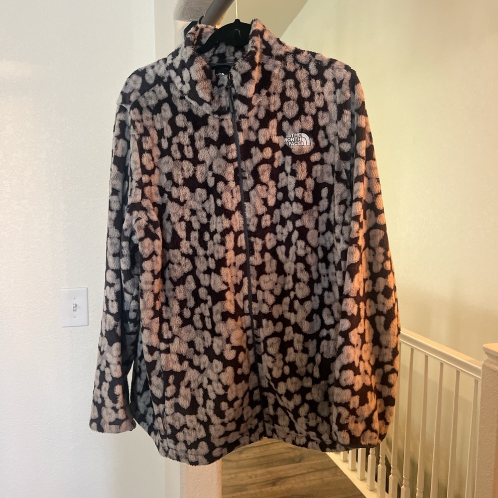 The North Face Women's Fleece Jacket in Black and Cream